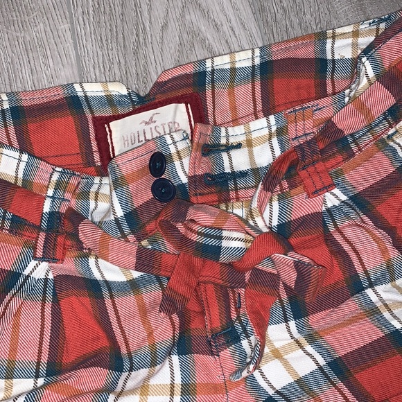 Cute Hollister Plaid Shorts Size 3 - Picture 2 of 4
